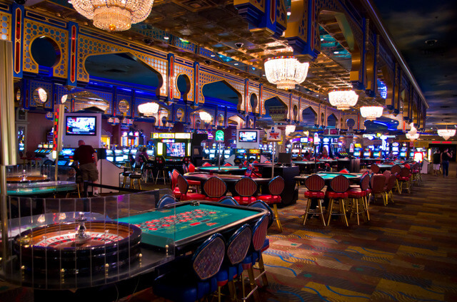 Las Vegas casinos are all wheelchair accessible and offer fun, comfortable, entertainment