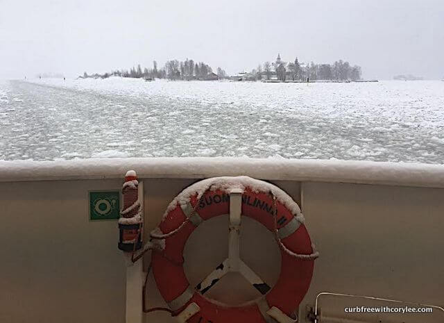 wheelchair accessible taxi transportation helsinki finland 