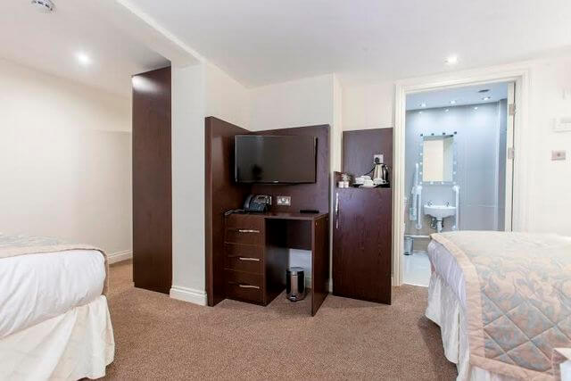 handiscover wheelchair accessible airbnb