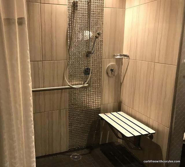 guest house at graceland hotel review