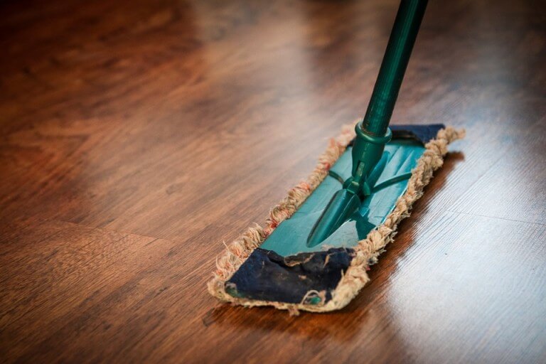 Get Your House In Order Before Fall With These End of Summer Cleaning Tips