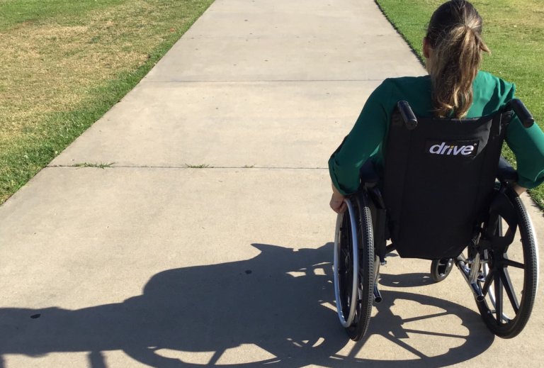 5 Tips for Staying Cool in a Wheelchair
